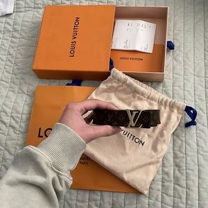 Louis Vuitton slim belt